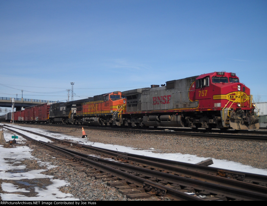 BNSF 757 East